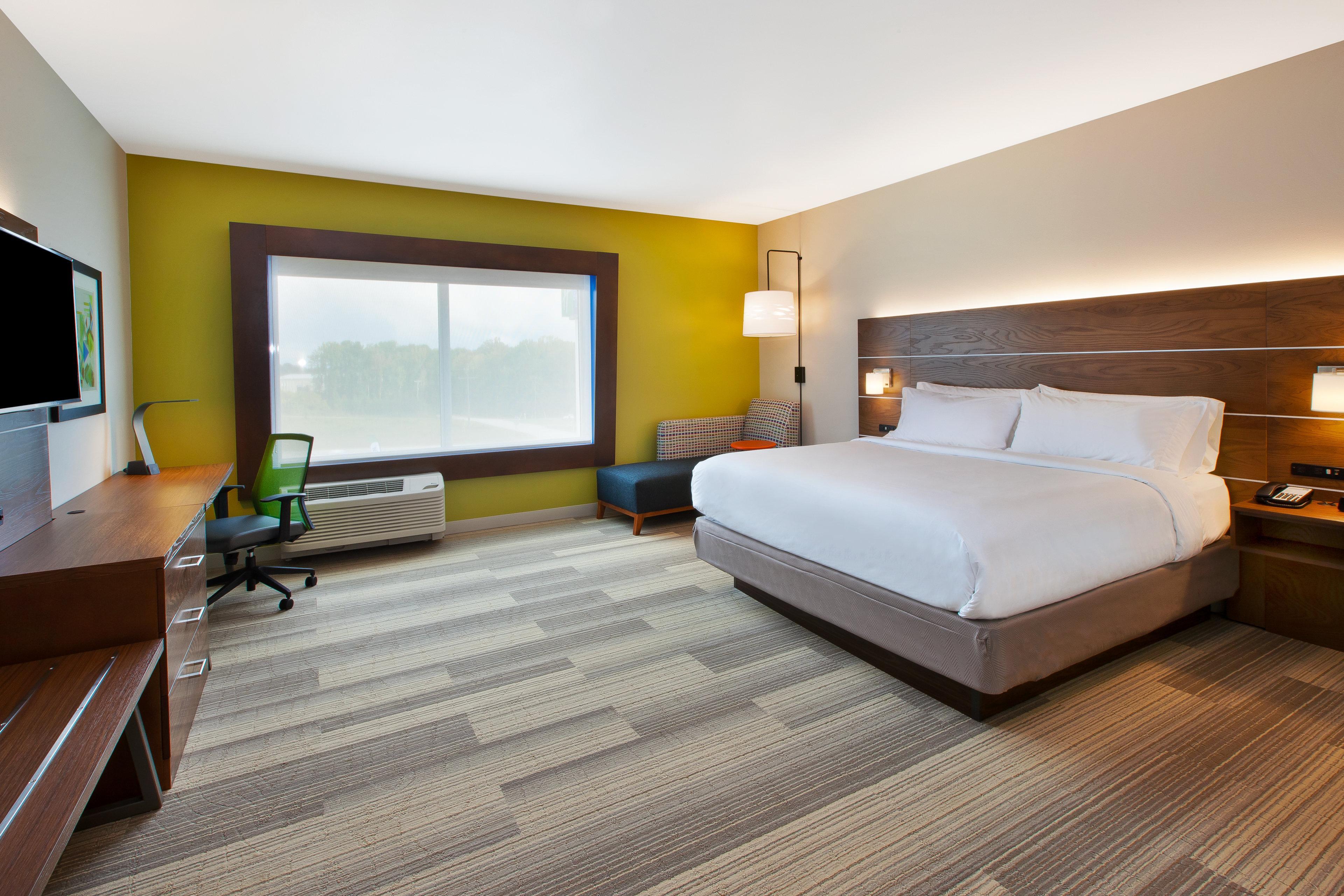 Holiday Inn Express And Suites South Hill By Ihg Bagian luar foto