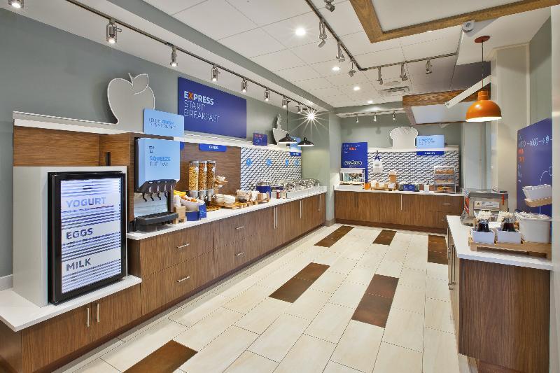 Holiday Inn Express And Suites South Hill By Ihg Bagian luar foto